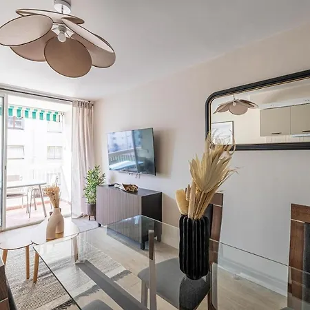 Super Appartement Centre Juan Les Pins Proche Mer * Juan-les-Pins