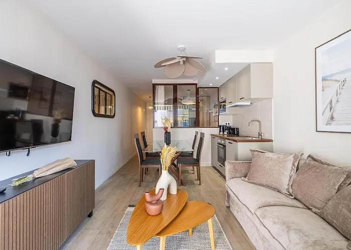 Super Centre Les Pins Proche Appartamento